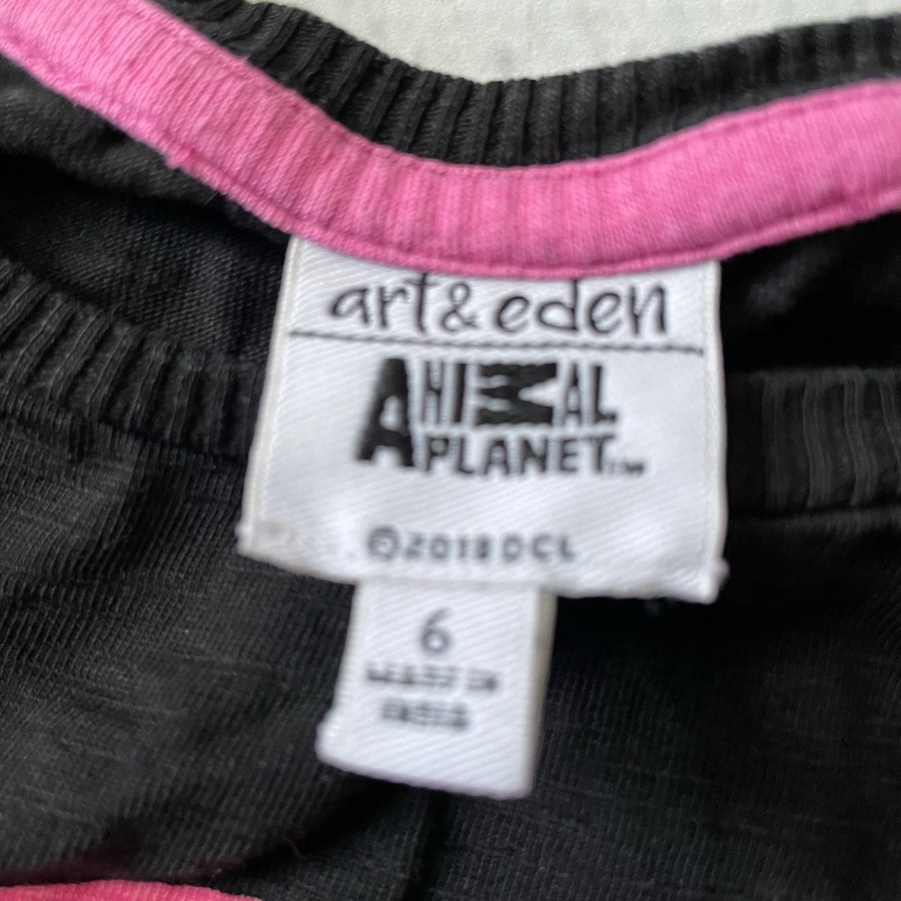 Art & Eden animal planet sweatshirt - Picture 2 of 2